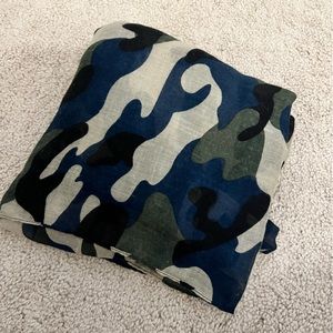 Camo scarf